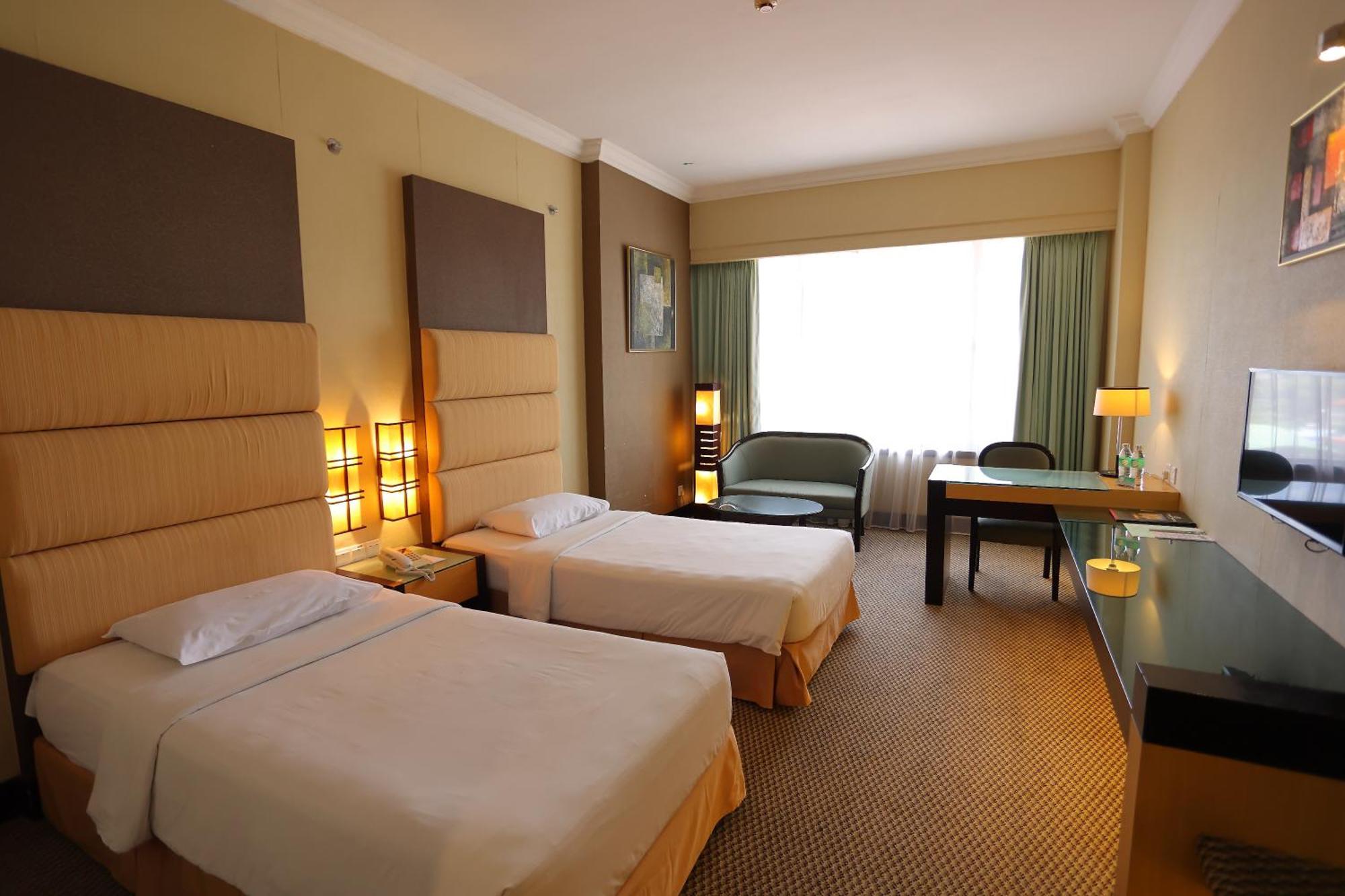 Dynasty Hotel Miri Exterior photo