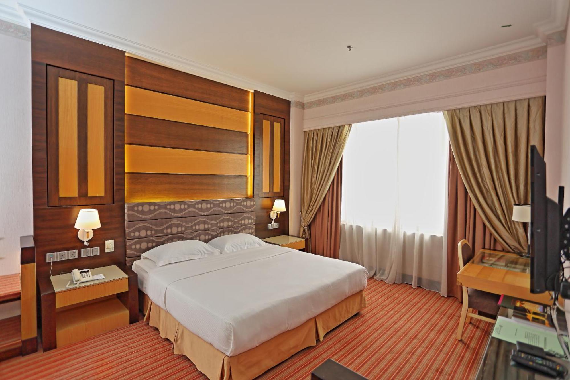 Dynasty Hotel Miri Exterior photo