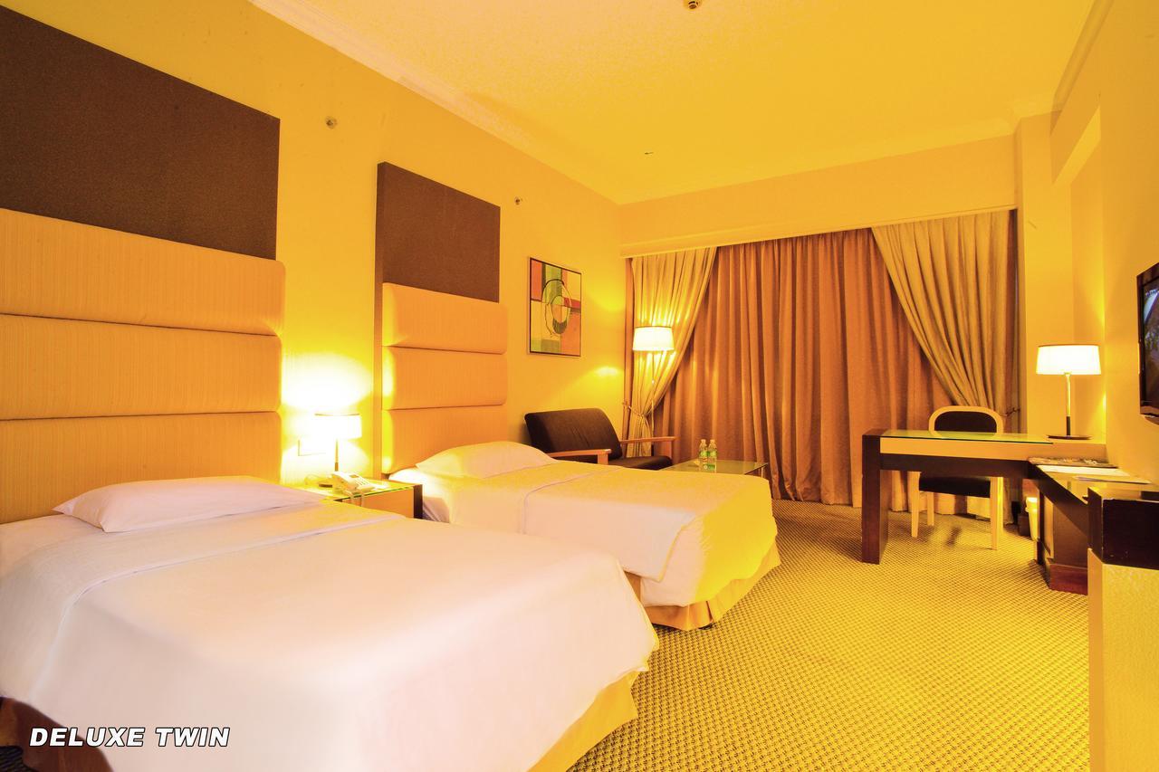 Dynasty Hotel Miri Exterior photo